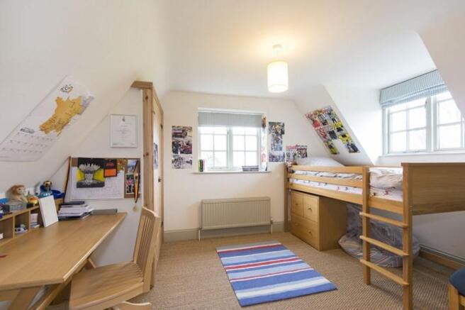 Photo 10