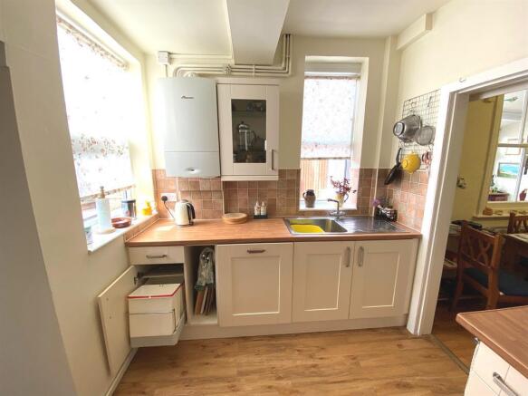 Photo 11
