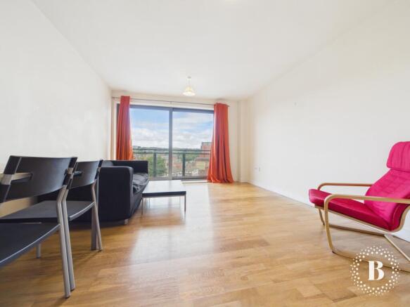 1 bed Apartment to rent Image 4