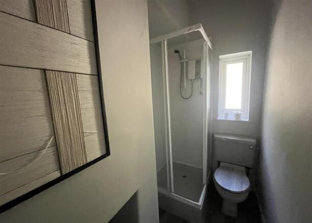 4 bed Terraced for sale Image 12