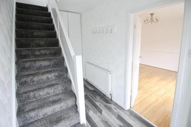 3 bed Semi-Detached for sale Image 8