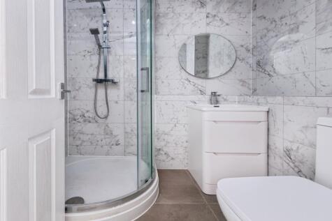 Langcliffe Drive, Heelands, Milton Keynes, Buckinghamshire, MK13