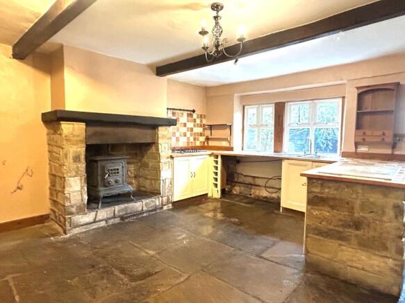5 bed Terraced for sale Image 8