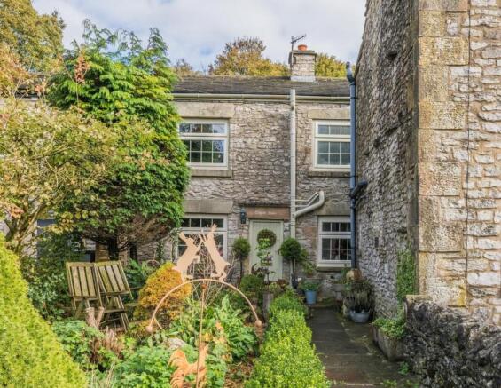 chapel-view-main-road-earl-sterndale-001 - Edited