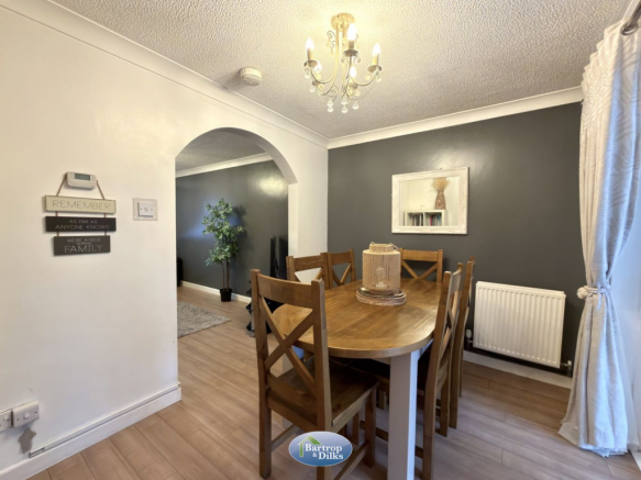 3 bed Detached for sale Image 8