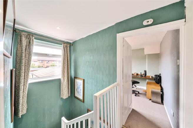 4 bed House for sale Image 12