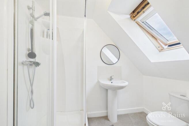 3 bed Terraced for sale Image 11