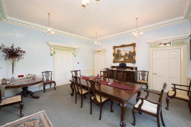 9 bed House for sale Image 10