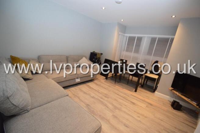 7 bed Terraced to rent Image 7
