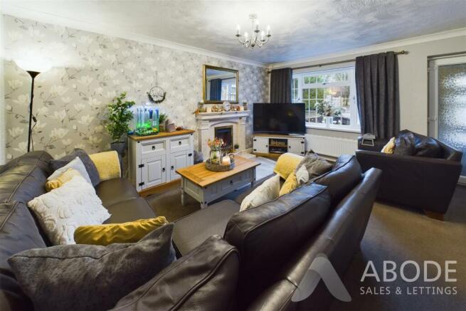 CAM03473G0-PR0150-STILL013.jpg