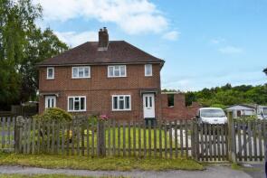 8, Broomhill, East End SO41 5SX