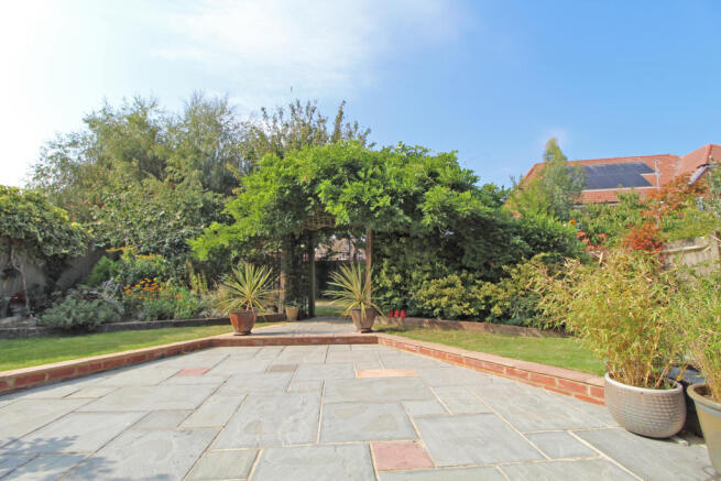 Photo 16
