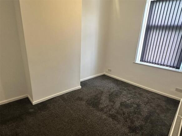 3 bed Terraced to rent Image 7