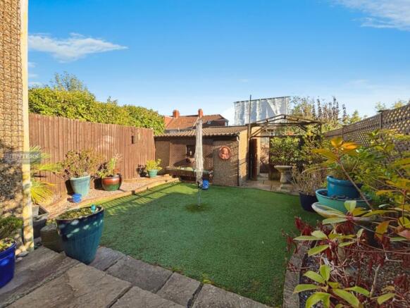 Calcott Road, Knowle, Bristol photo 4