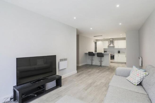 Meath Crescent E2
