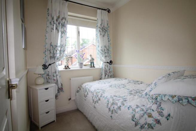 BEDROOM 2