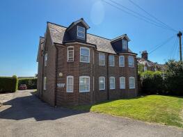 8, Century Court, Queens Road, Crowborough TN6 1HY
