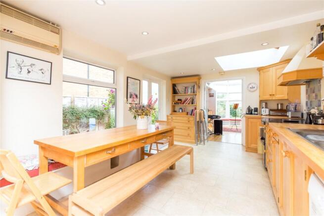 Kitchen/Breakfast