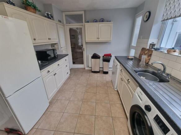 Kitchen 2