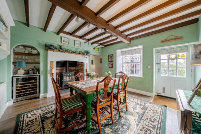 Dining Room.jpg