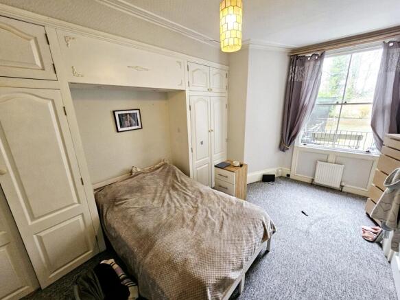 3 bed Block of Apartments for sale Image 9