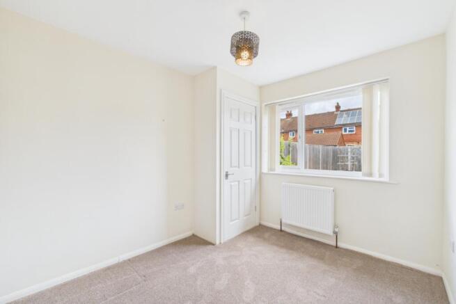 4 bed Detached Bungalow for sale Image 11