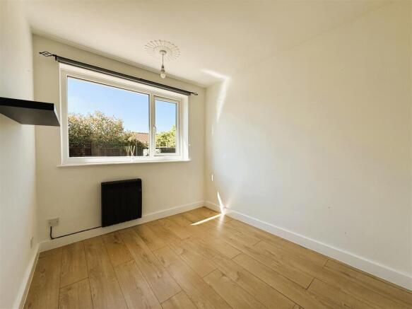 2 bed Semi-Detached Bungalow for sale Image 5