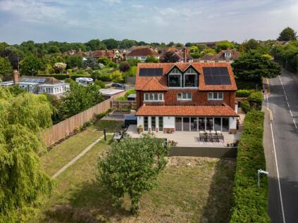 St Johns Road, Hythe, CT21