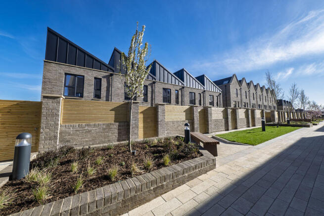 3 bed Terraced for sale Image 8