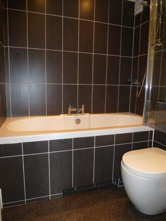 Bathroom.JPG