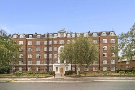 Beverley Court, Chiswick