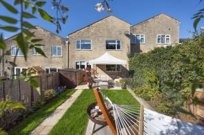 38, Cresswells, Corsham SN13 9NJ