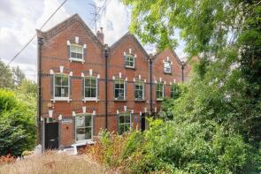 2, Wildwood Terrace, London NW3 7HT