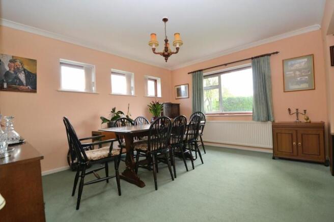dining room.JPG