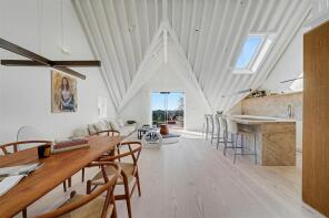 Flat 5, 15, Lindfield Gardens, London NW3 6PX
