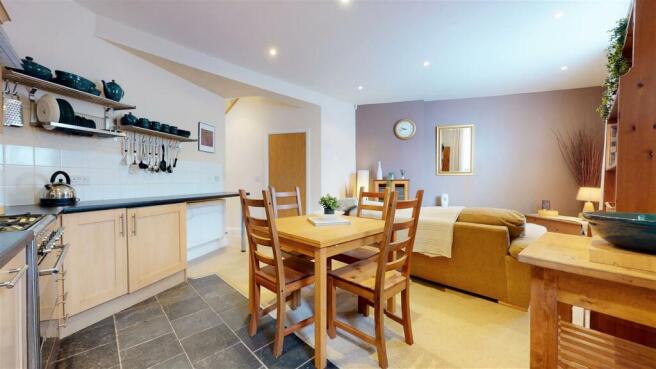 Kitchen Lounge