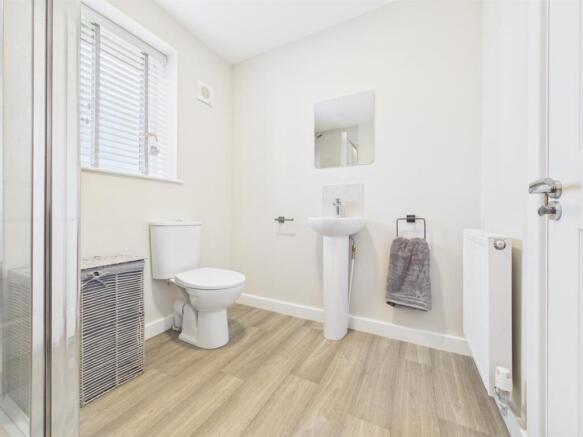 3 bed Detached for sale Image 9