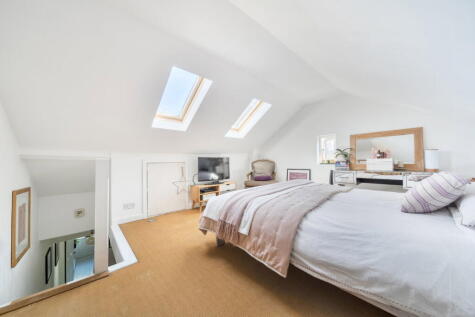 Warwick Road, Sidcup, DA14 6LJ