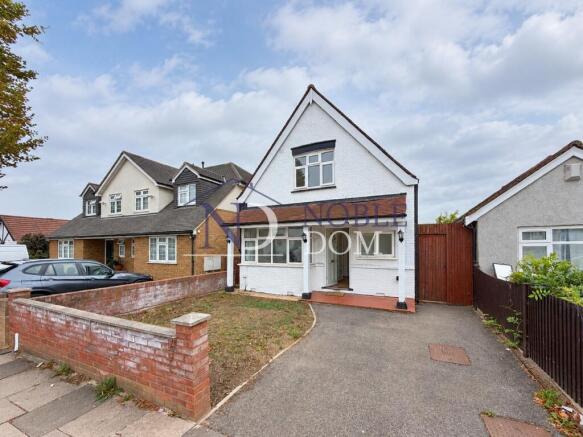 THREE BEDROOM DETACHED BUNGALOW IN GREENFORD