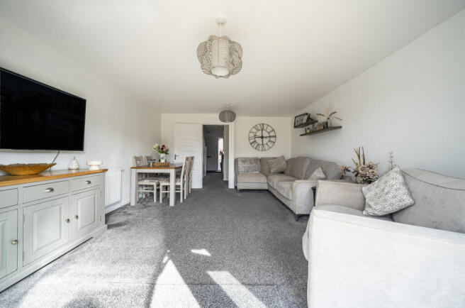 9 Signal Hill Road, Bordon photo 4