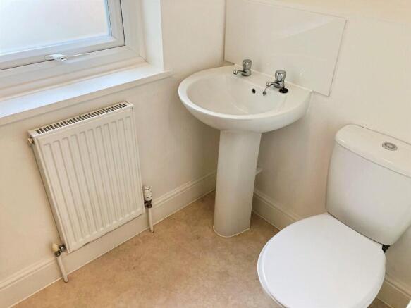 1fb27839-showeroo...