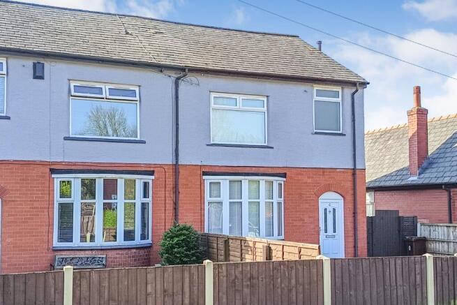 4 Walnut Avenue, Wigan WN1 3XE