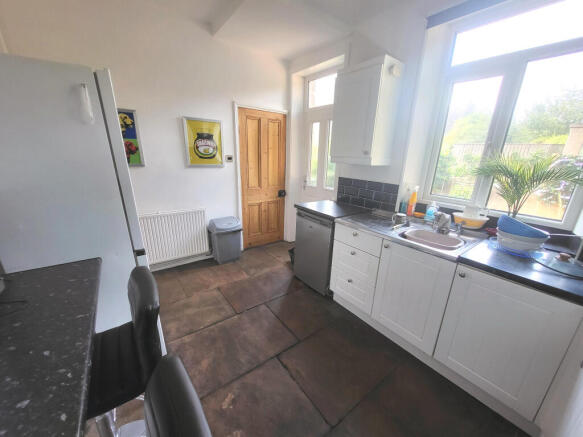 3 bed Terraced for sale Image 8