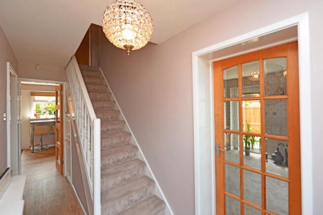 4 bed Semi-Detached for sale Image 11