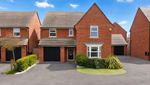 10, Simcoe Close, Northampton NN6 0FP