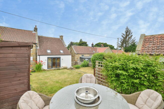 4 bed Cottage for sale Image 6