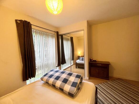 ADDITIONAL PHOTO OF MAIN BEDROOM