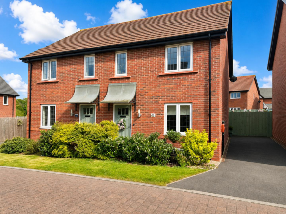 3-bed semi-detached on Pen Road, Wistaston, Cheshire, £98,000