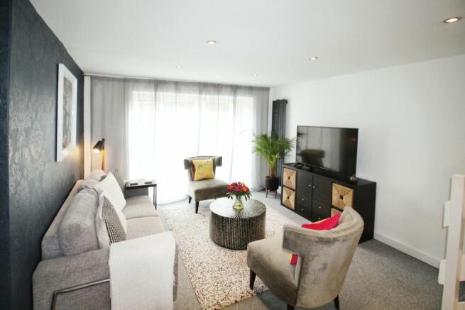 Loung 2