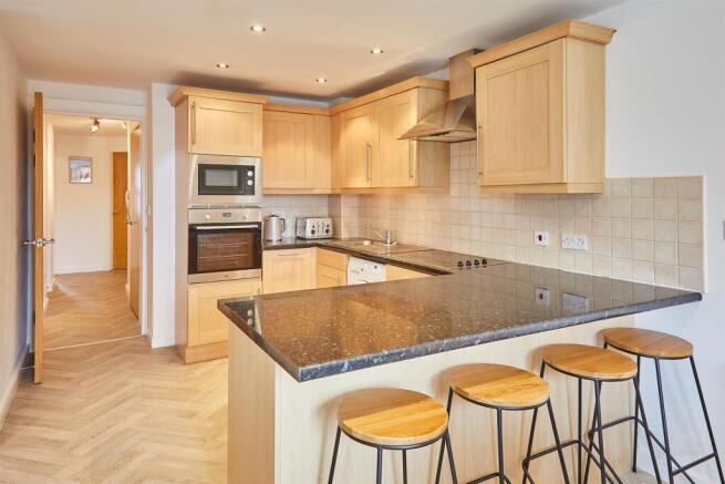 2 bed Apartment for sale Image 7